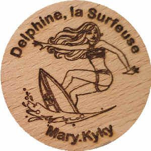 Delphine, la Surfeuse